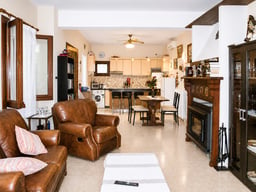 For sale used 2-bedroom residence with open-plan kitchen