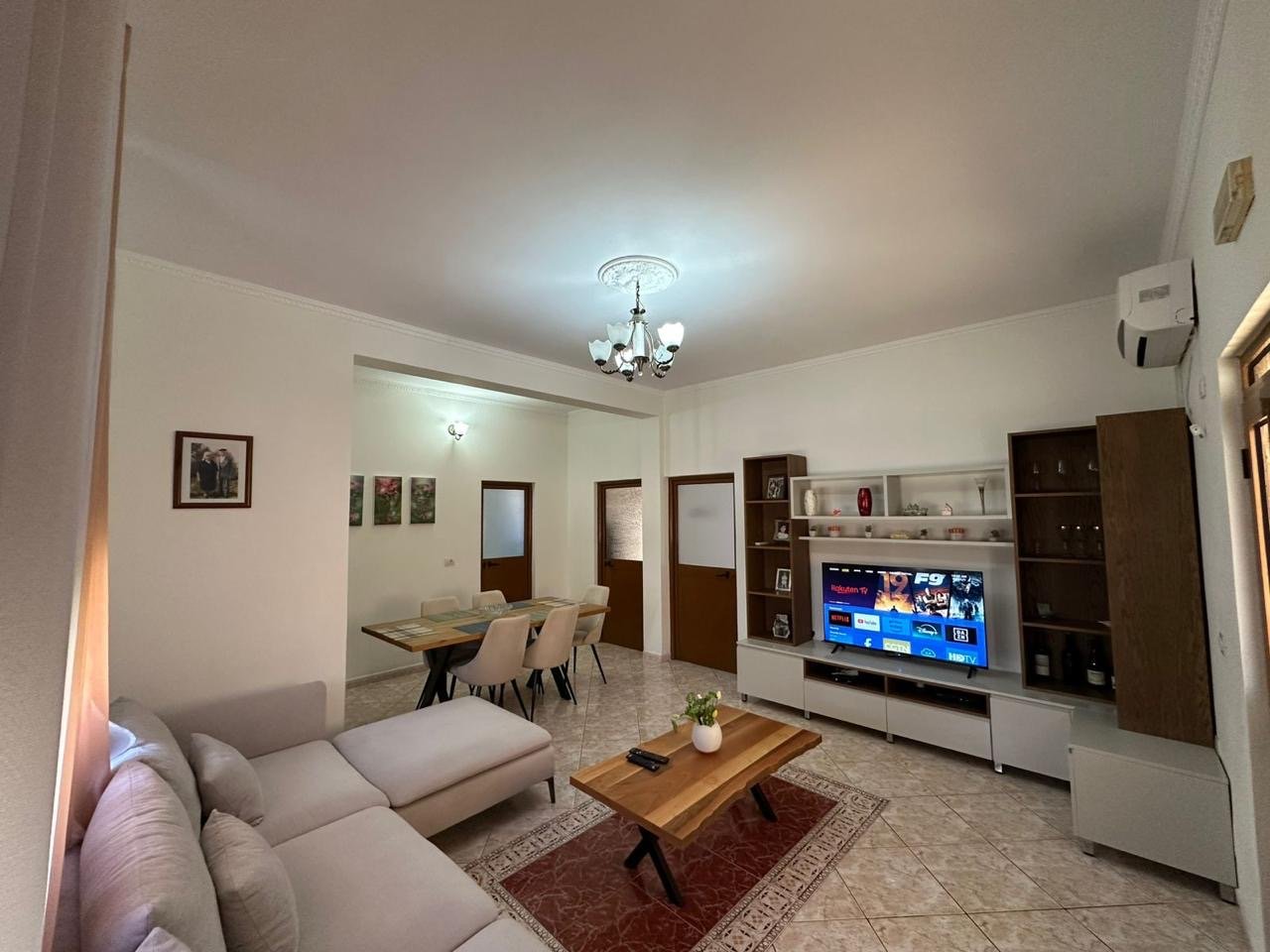 Furnished house with 2 bedrooms, terrace and private garden