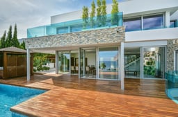 THIS MAGNIFICENT PROPERTY IN LA CANUTA, CALPE