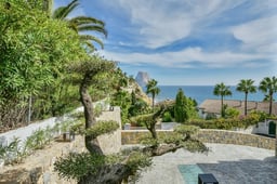 THIS MAGNIFICENT PROPERTY IN LA CANUTA, CALPE