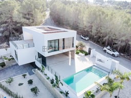 NEW CONSTRUCTION VILLA IN TEULADA, LOCATED IN THE BENIMEIT AREA