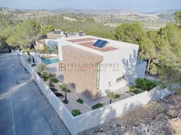 NEW CONSTRUCTION VILLA IN TEULADA, LOCATED IN THE BENIMEIT AREA