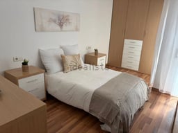 Penthouse for sale with large terrace in the center of Vendrell