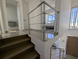 Modern 2-bedroom house with private garden and open kitchen