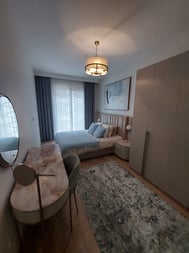 Zeytinburnu Veliefendi 3-Room Apartment for Sale