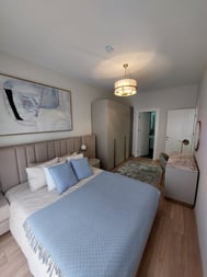 Zeytinburnu Veliefendi 3-Room Apartment for Sale
