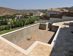 House for rent 310 sq.m.