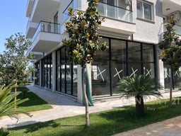 Commercial Property for Sale, 724 m²