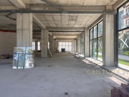 Commercial Property for Sale, 724 m²