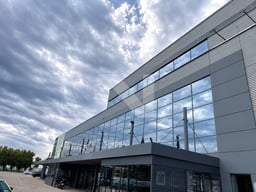Commercial space 530 m² for rent